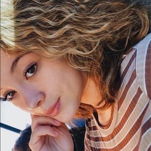 Meet your Posher, Jasmine